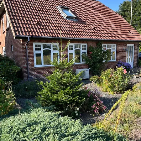 Ribevej 54 Hus Med 4 Vaerelser Villa *