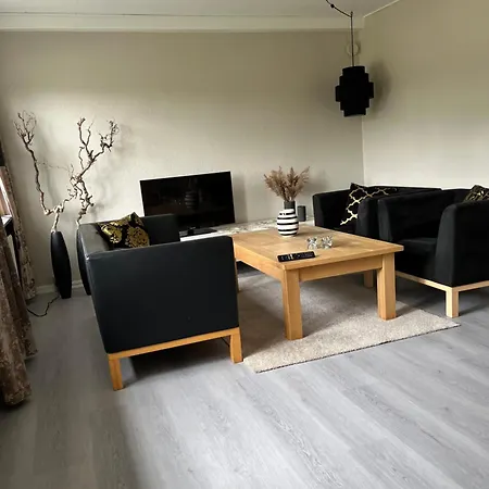 Ribevej 54 Hus Med 4 Vaerelser Villa